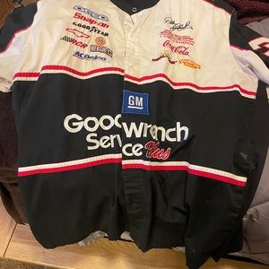 I have a Dale Earnhardt racing long sleeve/jacket. It’s a size XXL